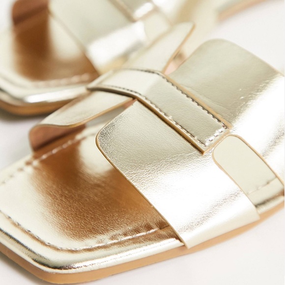 (#59) TRUFFLE COLLECTION Mule Slides - Picture 2 of 5